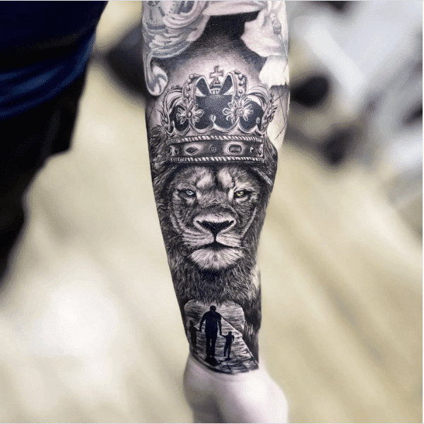Minimalist 'fearless' temporary tattoo, get it here ▻